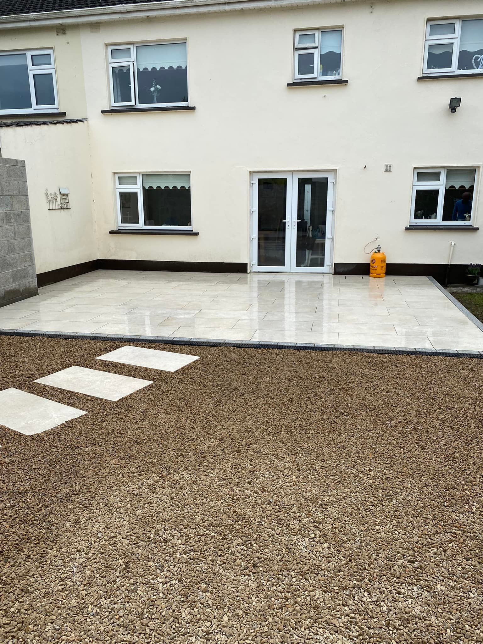 <span style="font-size:15px"> </span><br>Low-Maintenance Gravel Driveways  <br>For Homes and Businesses